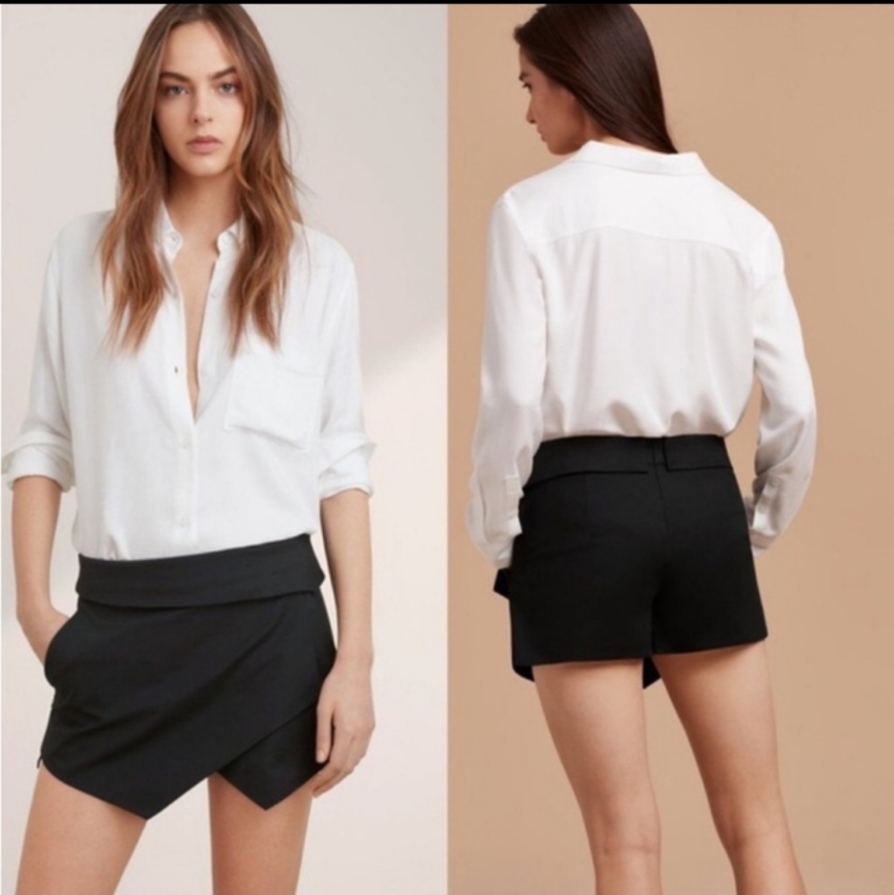 Artizia size 8 Black Talula Skort